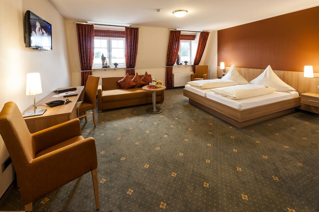 Hotel Hilker Берзенбрюк Экстерьер фото
